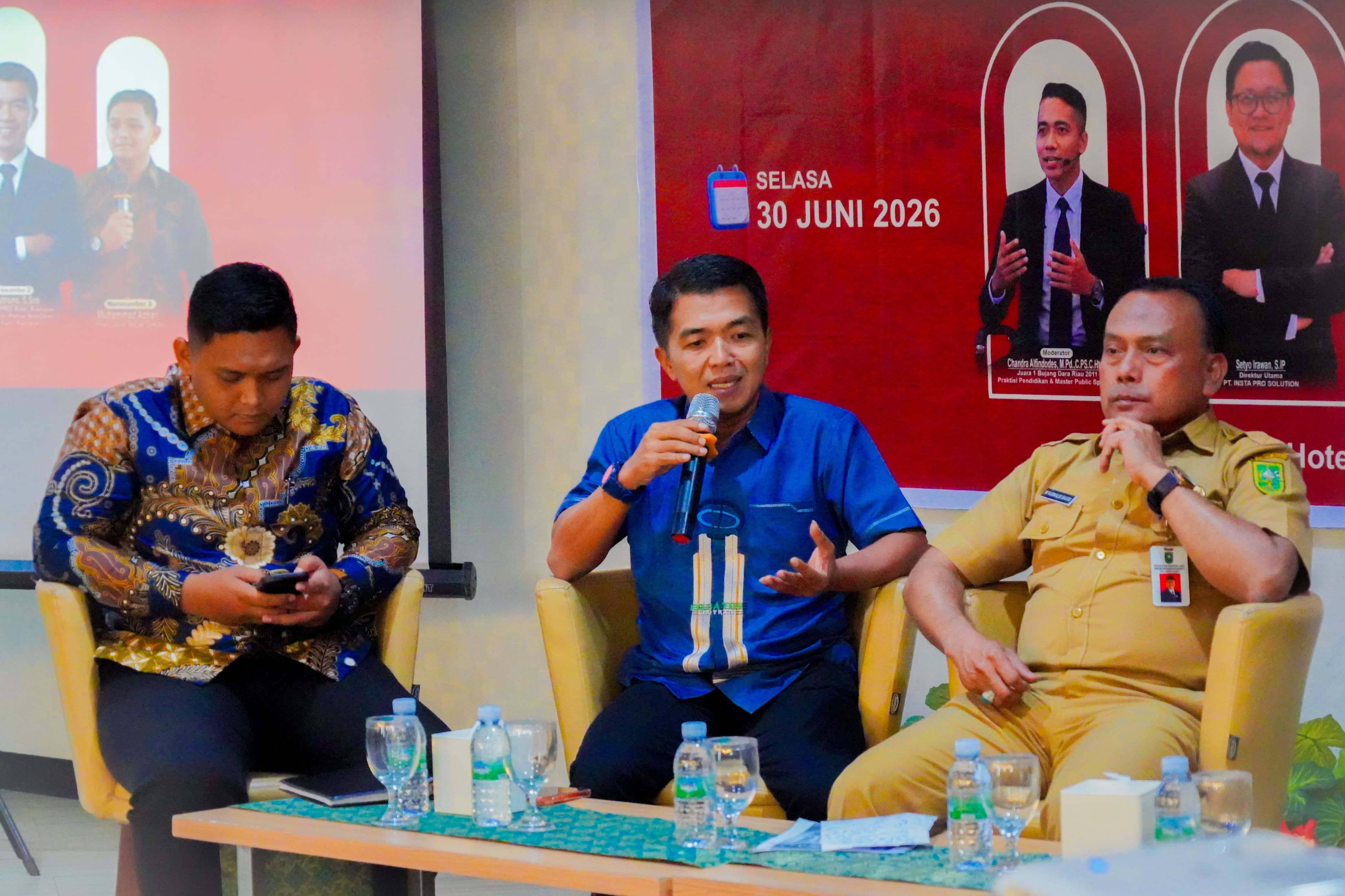 Anggota DPRD Kampar Eko Sutrisno Di Dapuk menjadi salah satu Nara Sumber Diskusi Publik Bahas Peran Pemuda dalam Digitalisasi Desa