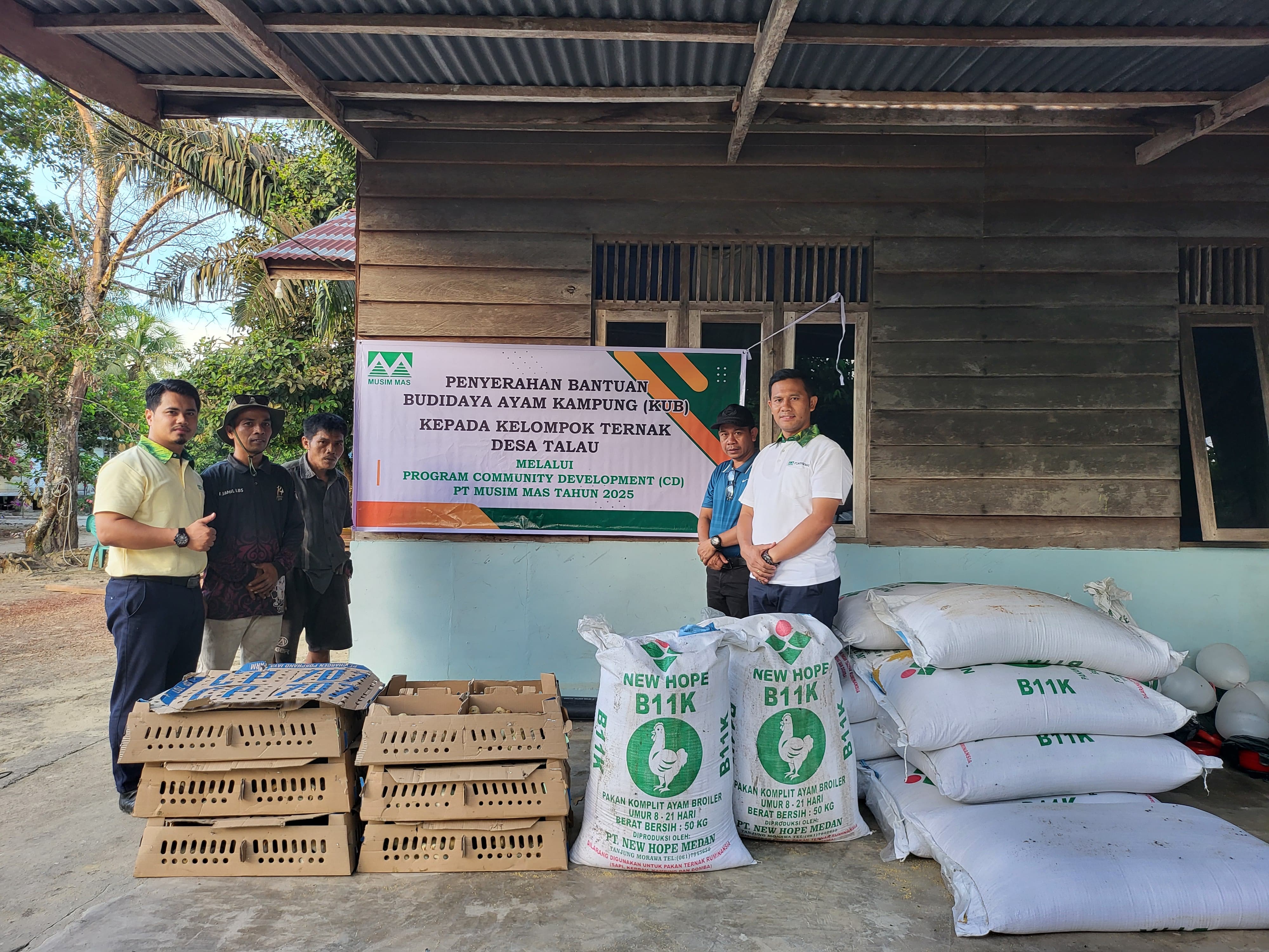 Dorong Ekonomi Desa, PT Musim Mas Bentuk Dan Bantu Kelompok Usaha Ternak Ayam KUB