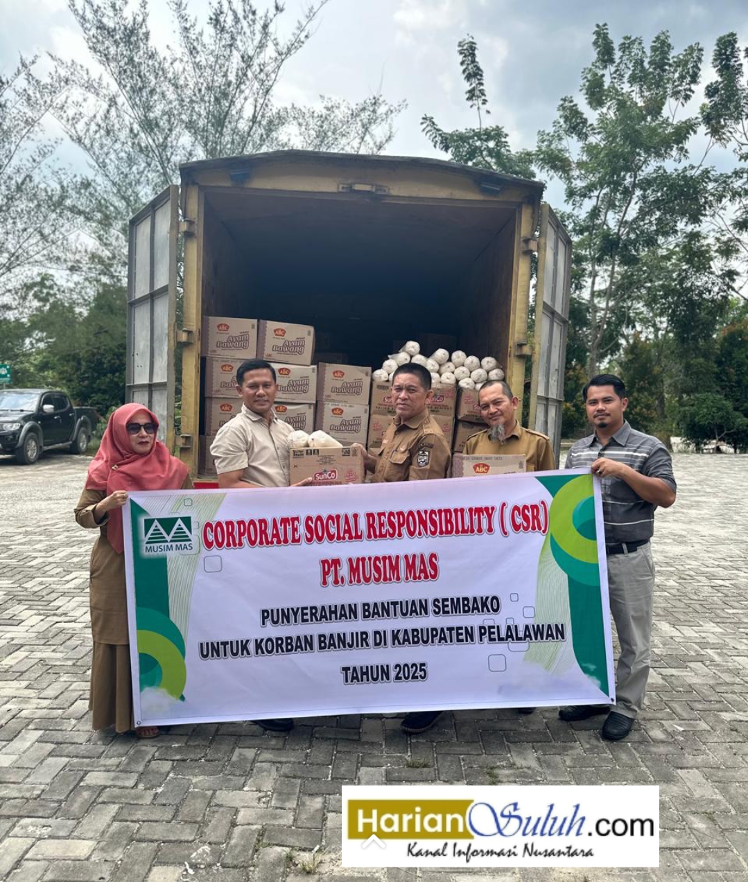 PT Musim Mas salurkan CSR Paket Sembako untuk Korban Banjir di  Pelalawan, Pemkab Pelalawan Melalui Ewin Rommel Ucapkan Terima Kasih